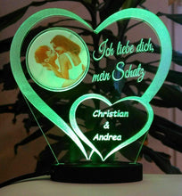 Laden Sie das Bild in den Galerie-Viewer, topgraveure Geschenk 125 x 120 mm / FOTO+NAME GELB Liebe Valentinstag Geschenk IHR FOTO+NAME+UHR Geburtstag Hochzeitstag LED-Licht