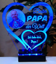 Laden Sie das Bild in den Galerie-Viewer, topgraveure Geschenk Dekor 125 x 120 mm / LED blau Bester Papa IHR FOTO+TEXT Vatertag Geschenk Geburtstag Liebe LED-Licht