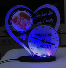 Laden Sie das Bild in den Galerie-Viewer, topgraveure Geschenk Liebe Valentinstag Geschenk IHR FOTO+NAME+UHR Geburtstag Hochzeitstag LED-Licht